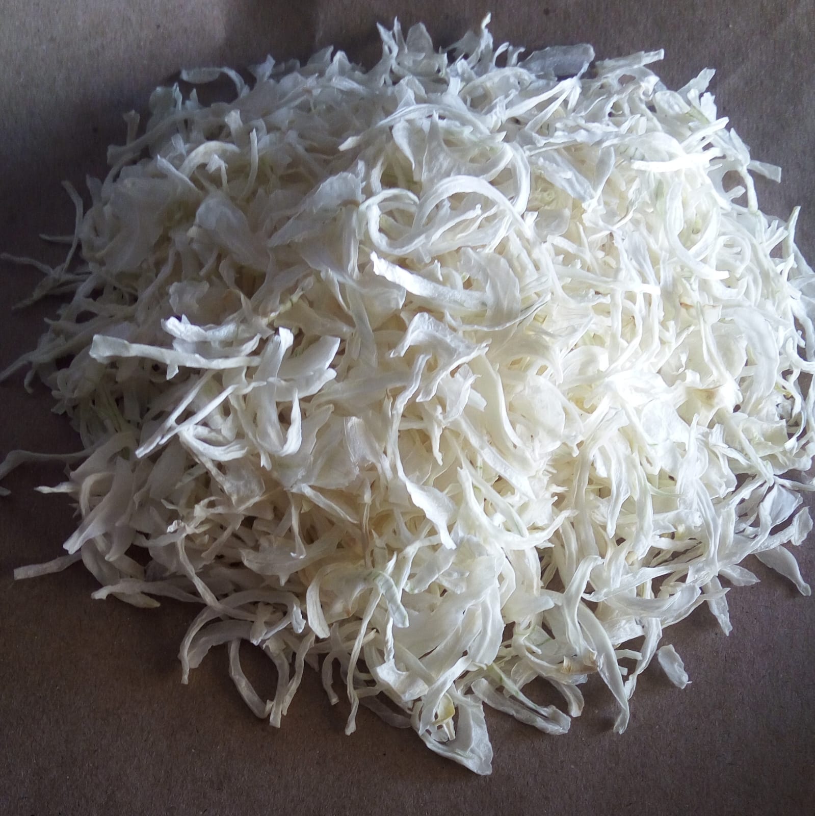 WHITE ONION FLAKES